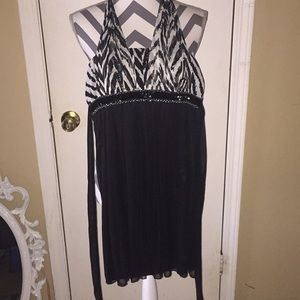 Size Lg dress by sweet storm. Bag#107